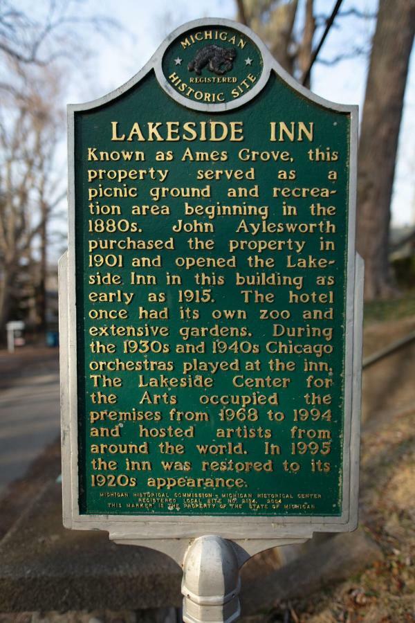 Lakeside Inn Екстер'єр фото