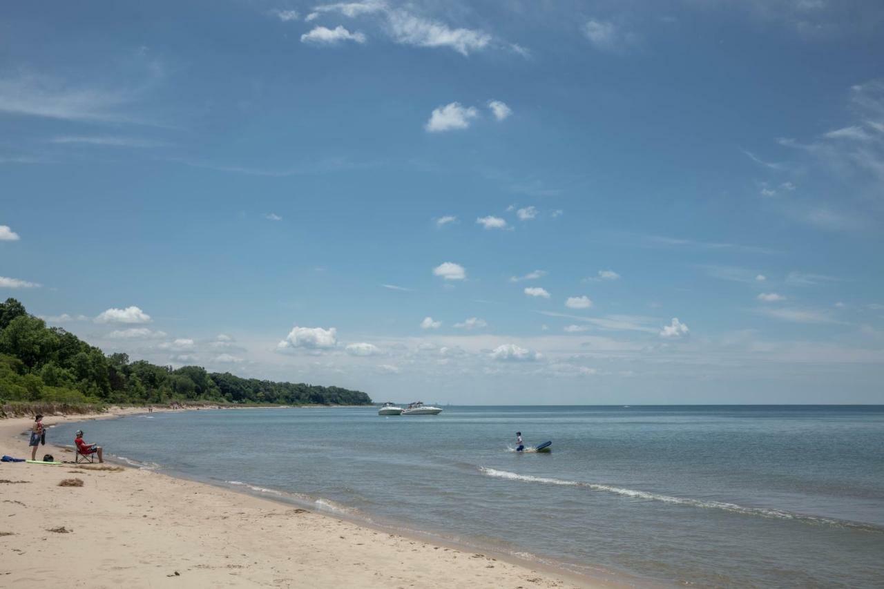 Lakeside Inn Екстер'єр фото